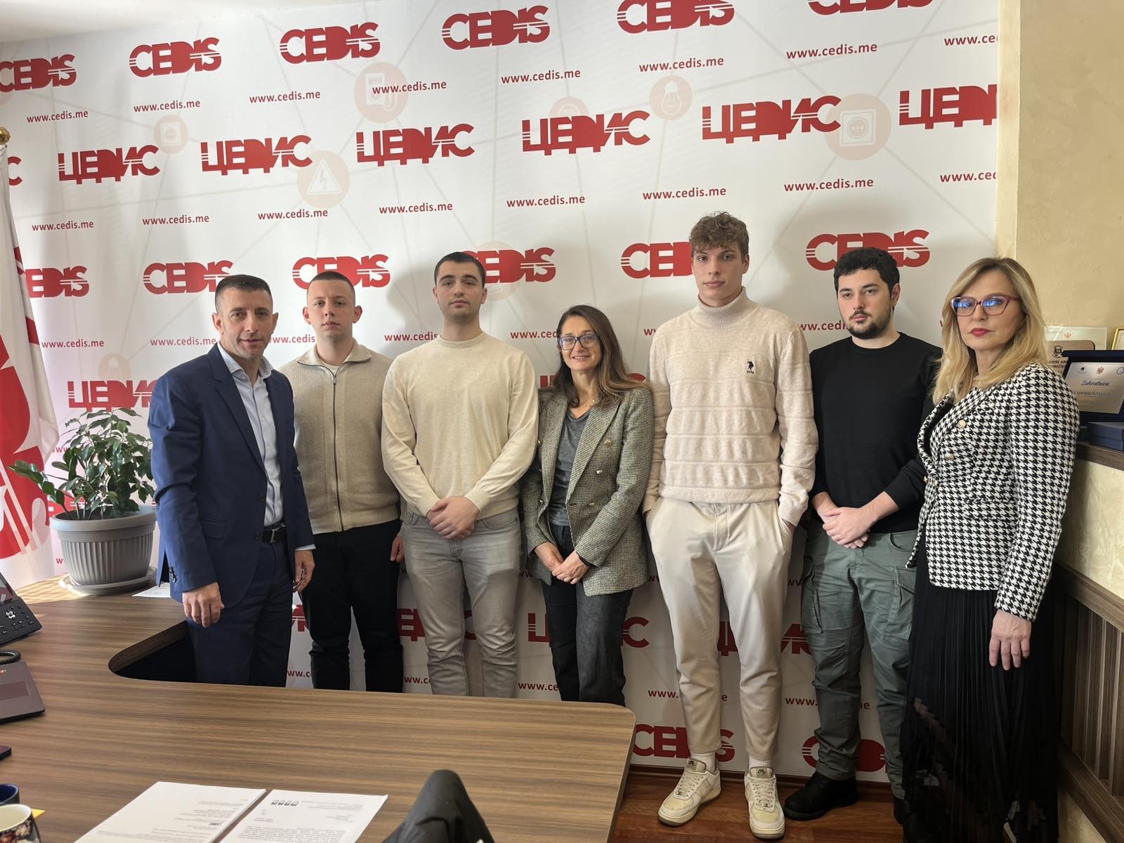 CEDIS potpisao ugovore o stipendiranju četiri studenta Elektrotehničkog fakulteta