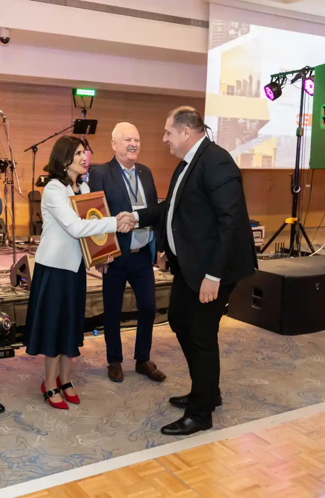 VLADIMIR ČAĐENOVIĆ DOBITNIK MEĐUNARODNE NAGRADE I PRIZNANJA “STVARETELJI STOLJEĆA”